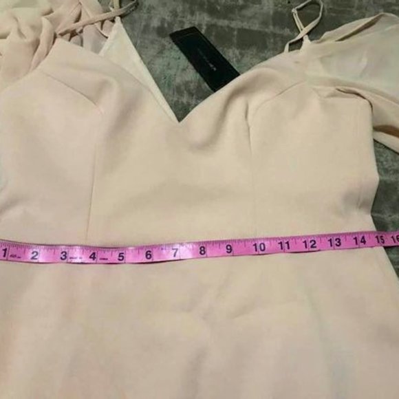 BCBG MAXAZRIA Palm Cold-Shoulder Dress $248.00 - Picture 8 of 9